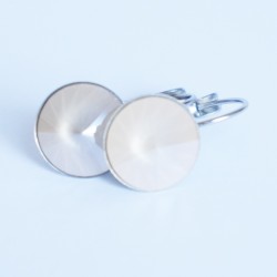 White round drop earrings