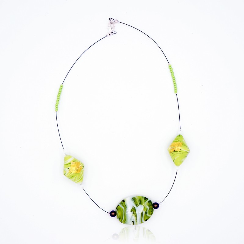 Green choker necklace