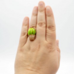 Adjustable ring with a round cactus design