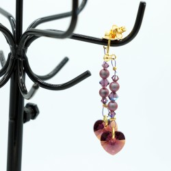 "Heart" earrings in old rose with a gold base.