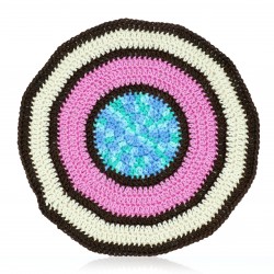 Round doily in marron, beige, pink and blue