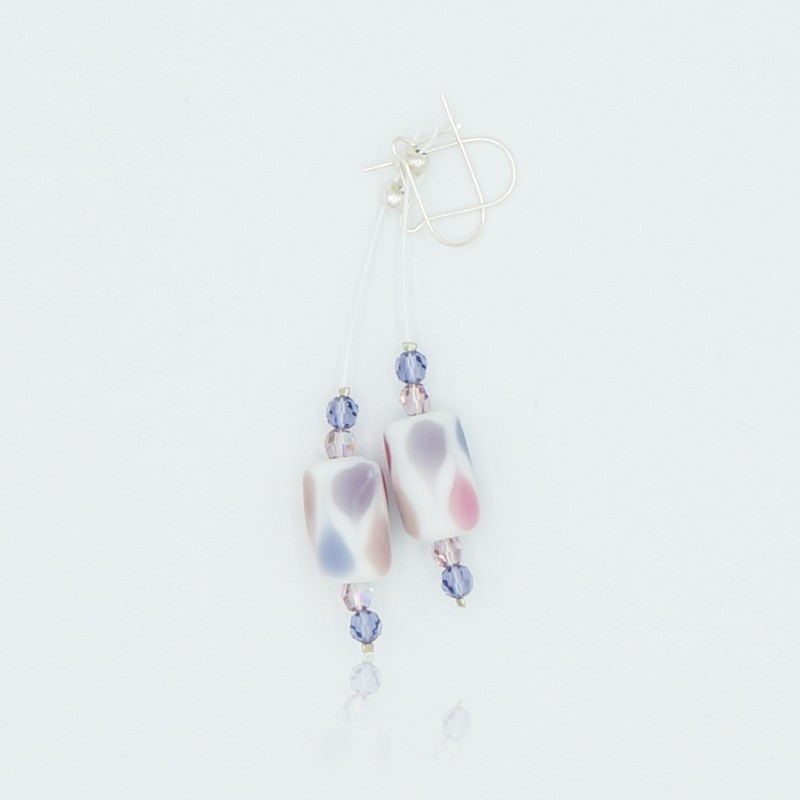 Boucles d'oreilles fantaisie blanc, bleu et rose