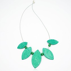 Collier fantaisie mi-long vert